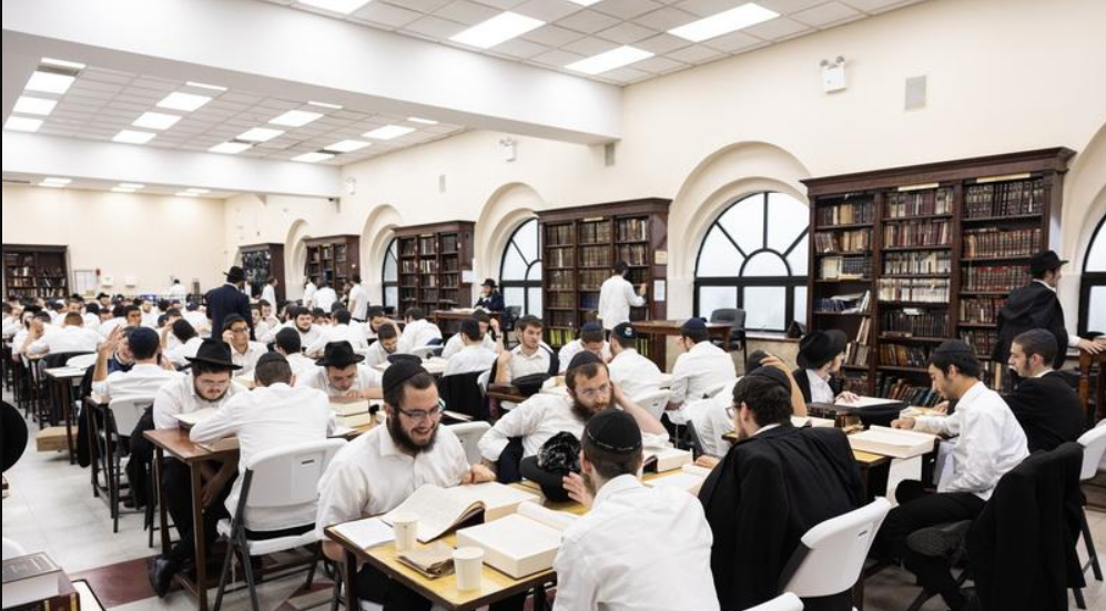 "Wait, am I the only one learning this maamer"?